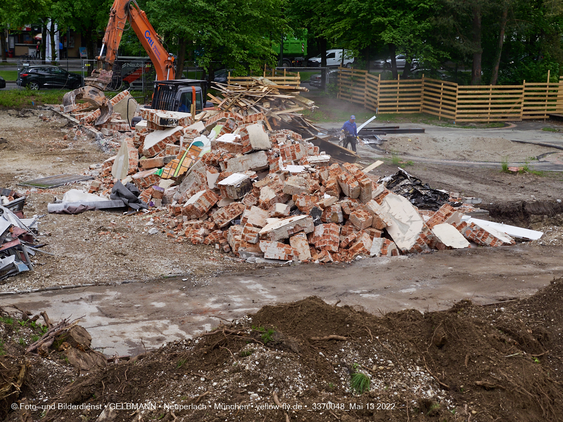 13.05.2022 - Baustelle am Haus für Kinder in Neuperlach